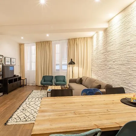 Apartment Coulee Verte 2 Bedrooms In The Old Town At 5 Min From The Sea