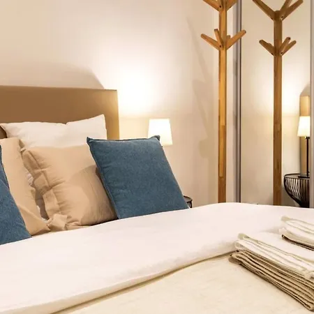 Διαμέρισμα Coulee Verte 2 Bedrooms In The Old Town At 5 Min From The Sea Νίκαια