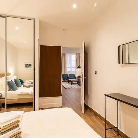 Coulee Verte 2 Bedrooms In The Old Town At 5 Min From The Sea * Νίκαια